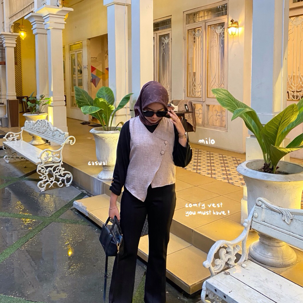 Emillio Vest | Korean Crop Vest Wanita kekinian