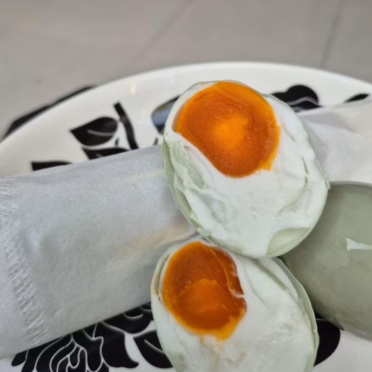 

Telur Bebek Telur Asin Masir Enak Berlemak