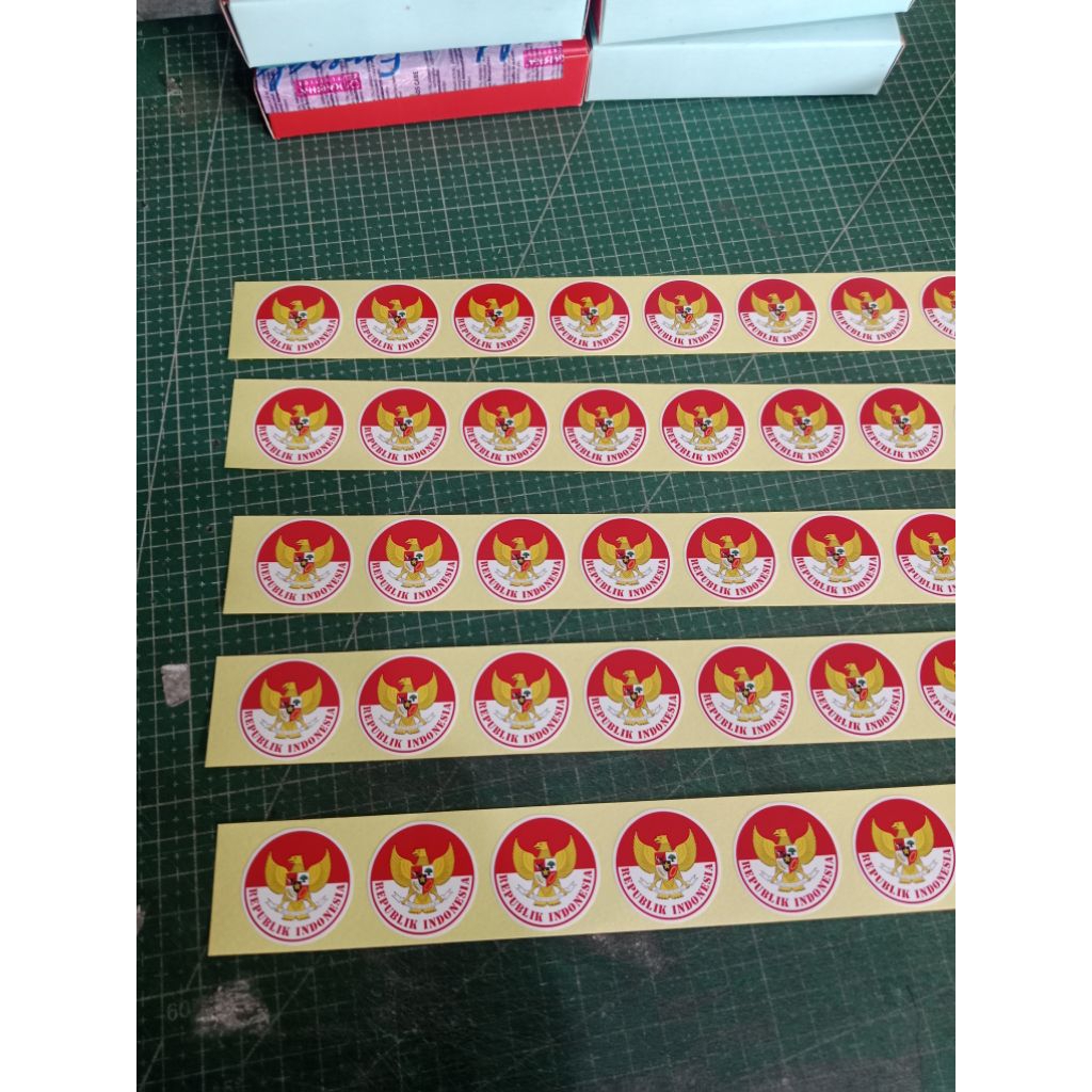 

stiker garuda bulat diameter 3 cm