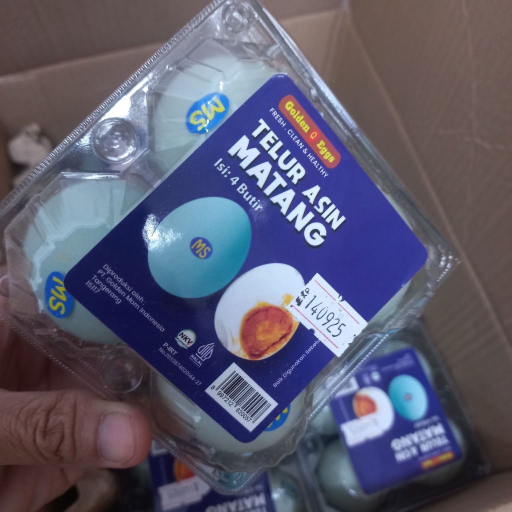 

telur asin matang kualitas premium, isi 4 grade A super
