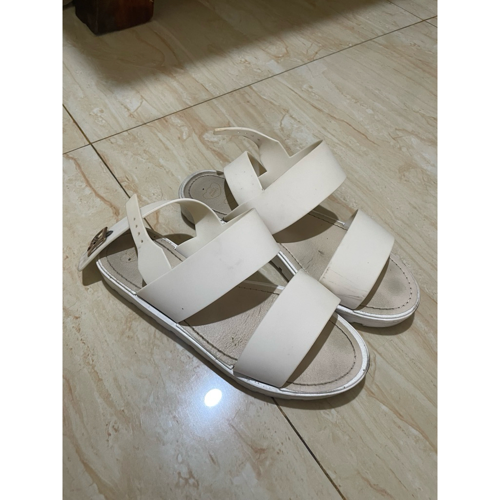 jelly bunny sandal putih preloved