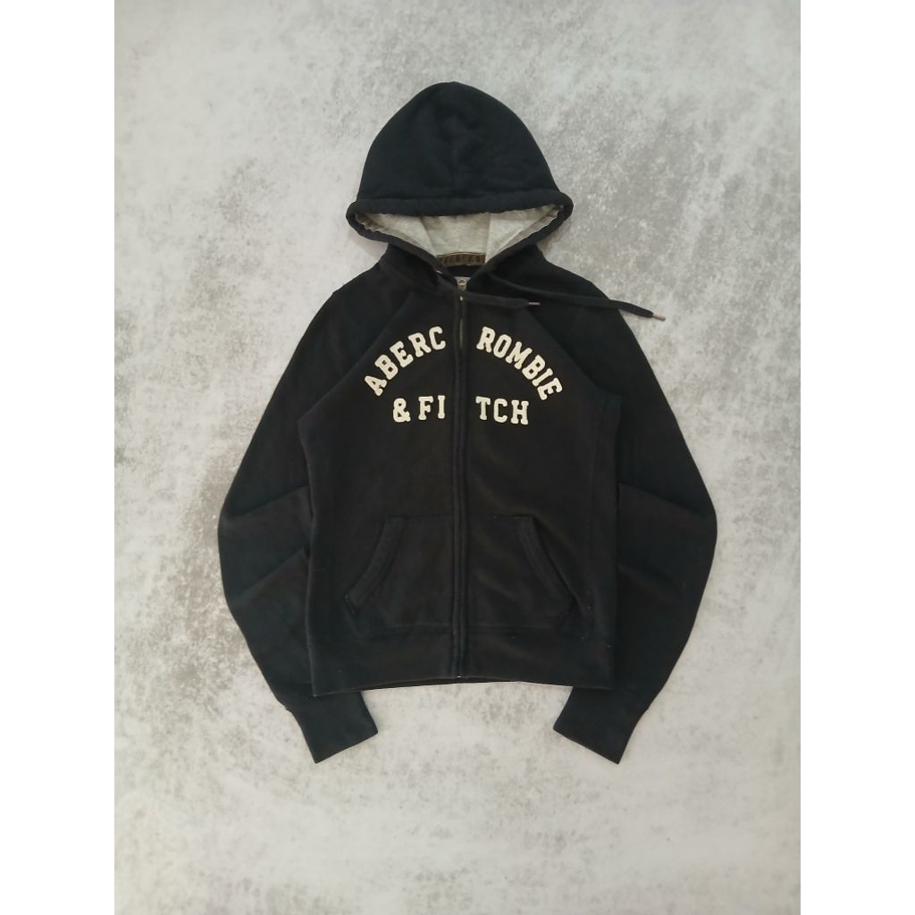 ZH ABERCROMBIE HITAM