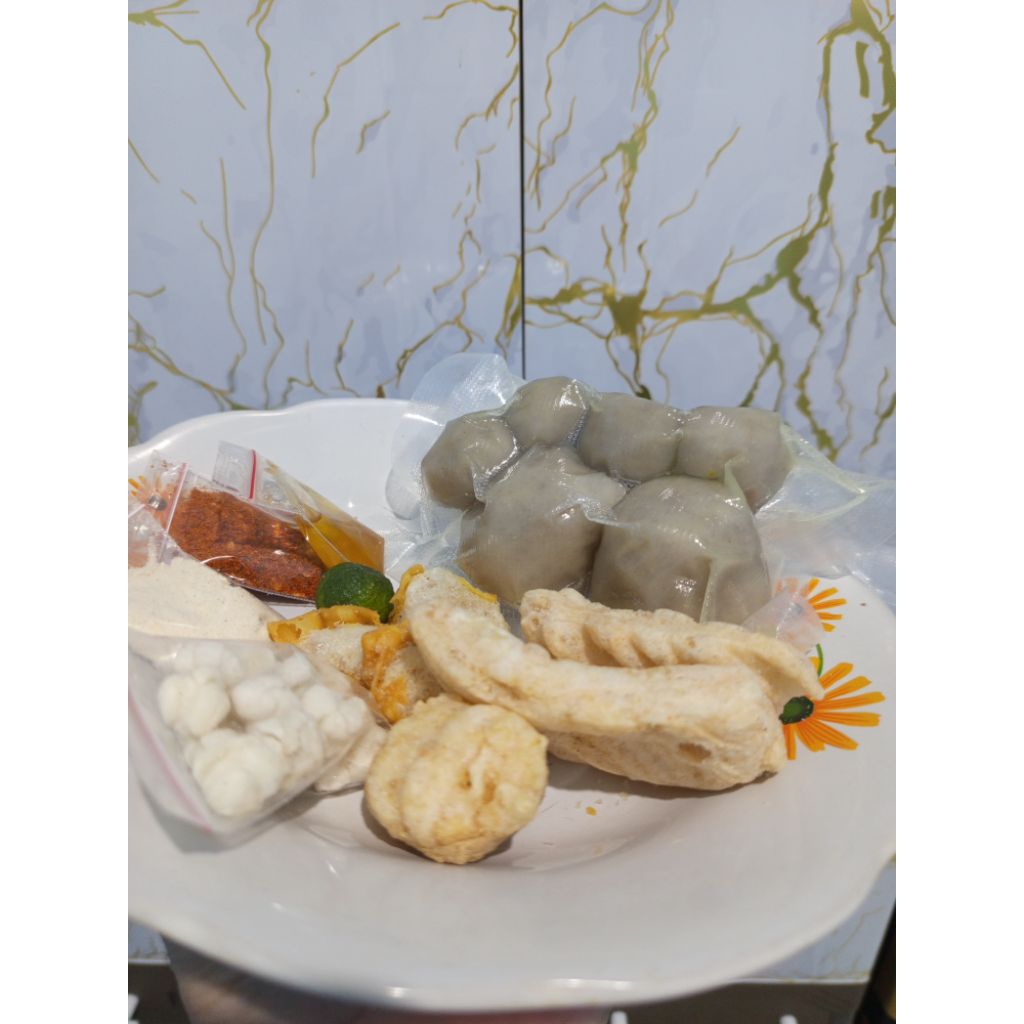 

baso aci jando mix ayam suir porsi jumbo