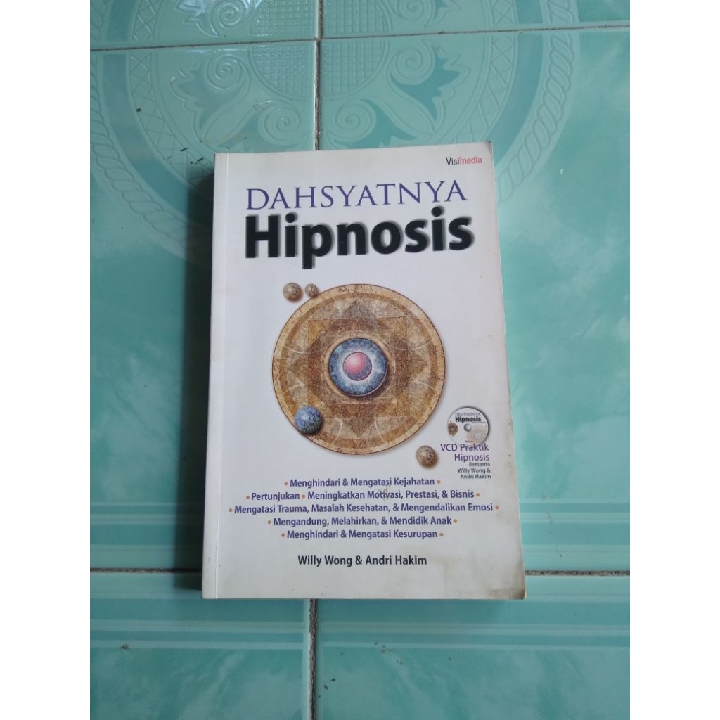 Buku Dahsyatnya Hipnosis