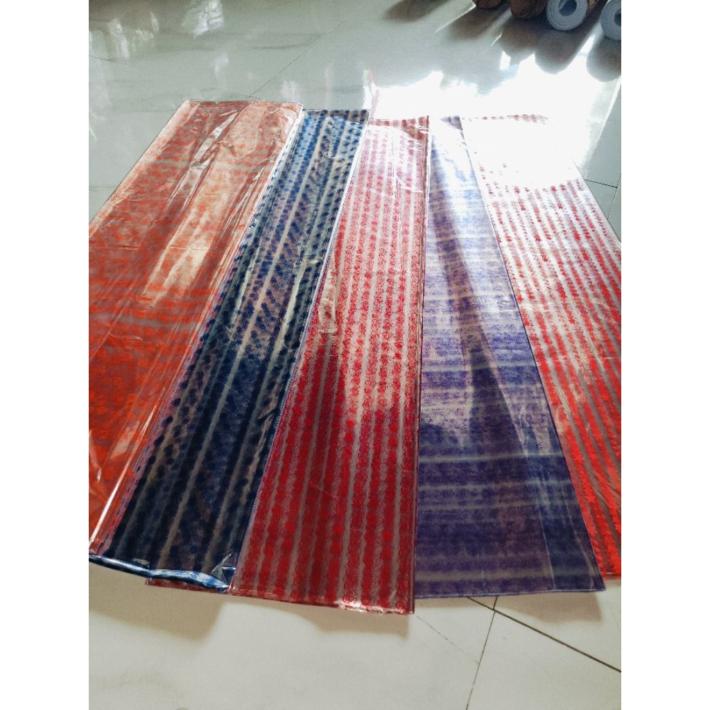 

PLASTIK LAMARAN BENING MOTIF ISI 50PCS