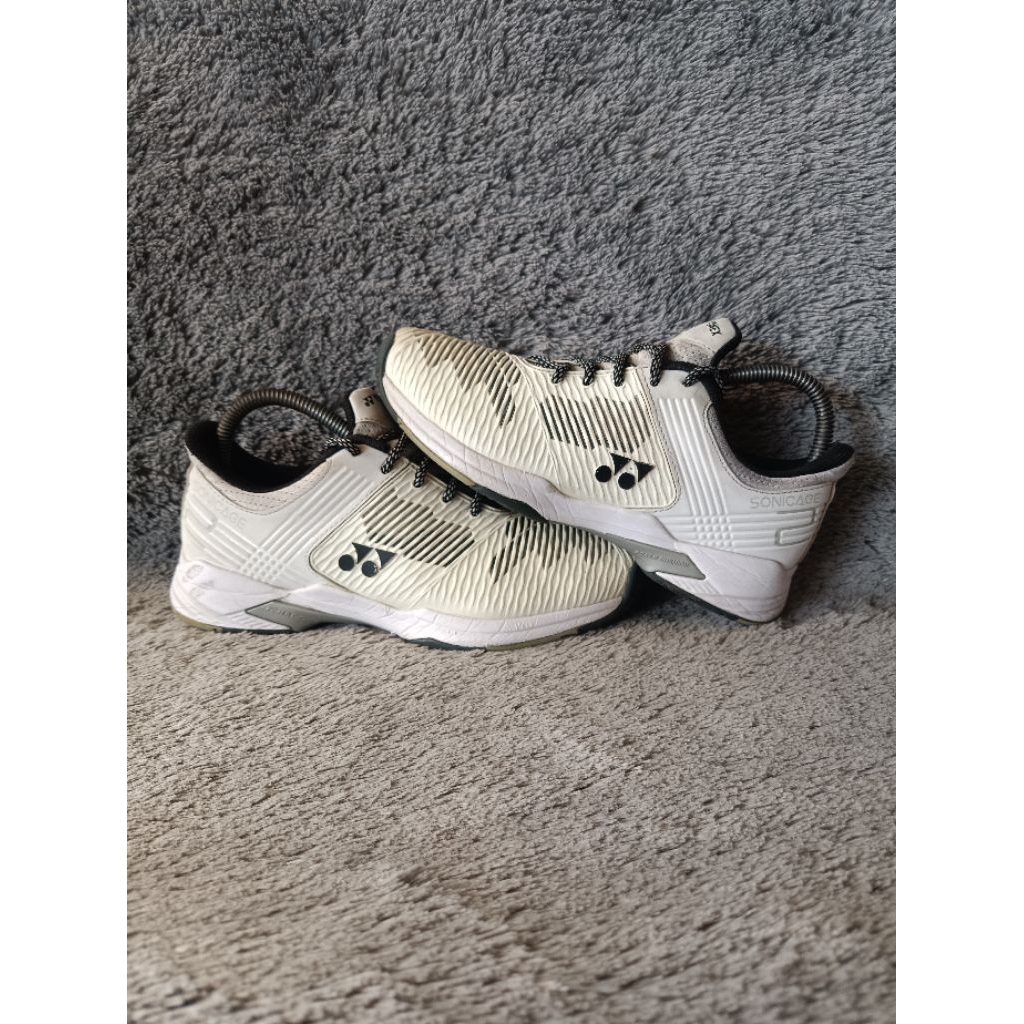 SEPATU BADMINTON YONEX SONICAGE 2 SIZE 37 ORIGINAL SECOND PRIA WANITA KARBON MURAH