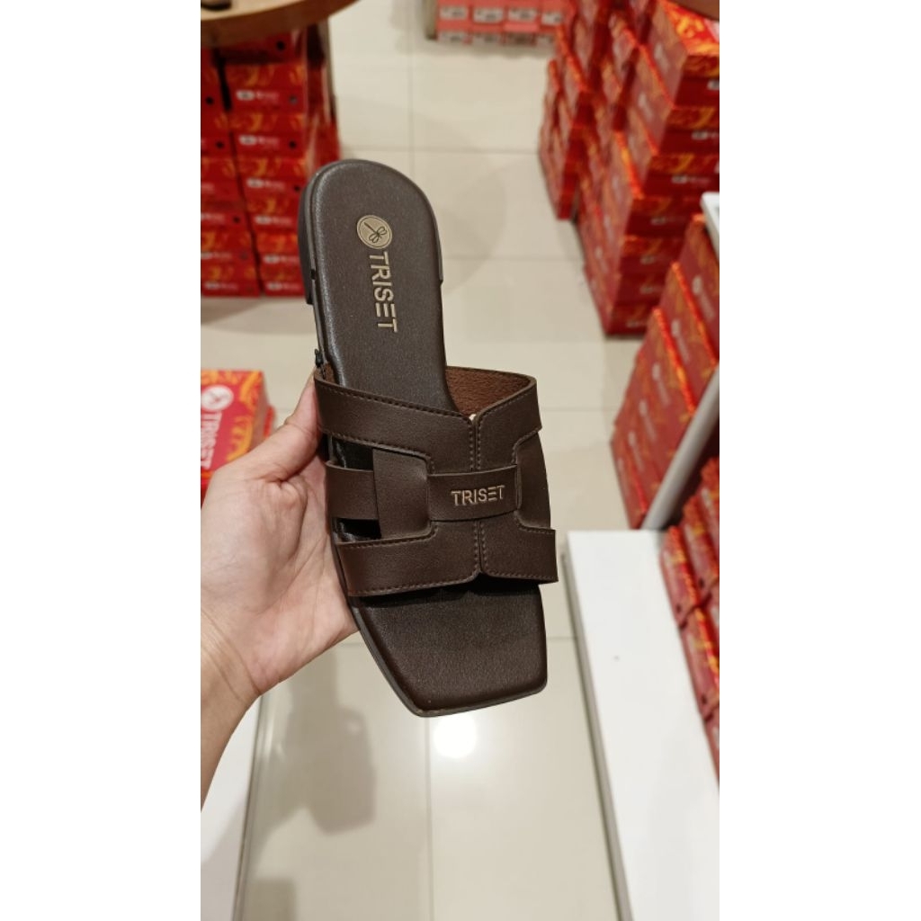Sandal teplek wanita brand Triset