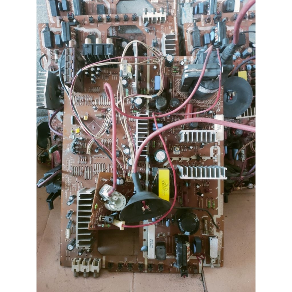 mesin tv Sanyo 29in slim original cabutan blm lulus tes/gambling