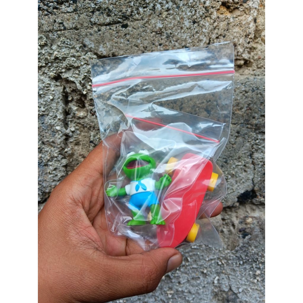 happy meal McDonald Kermit Miss Piggy gonzo 1986