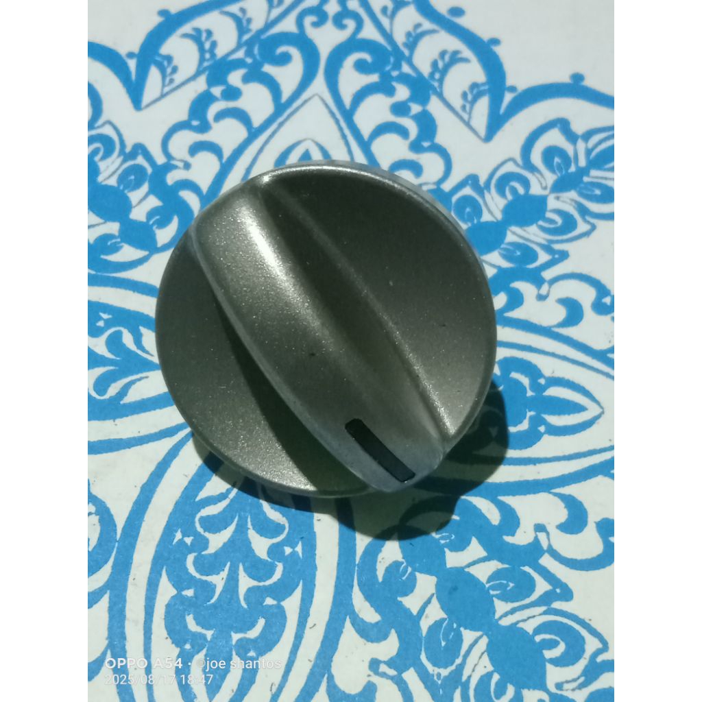 Knop Saklar Putaran AC Mobil Calya Agya Sigra Ayla OriginalVariasi Warna: Silver Metalic dan Abu abu