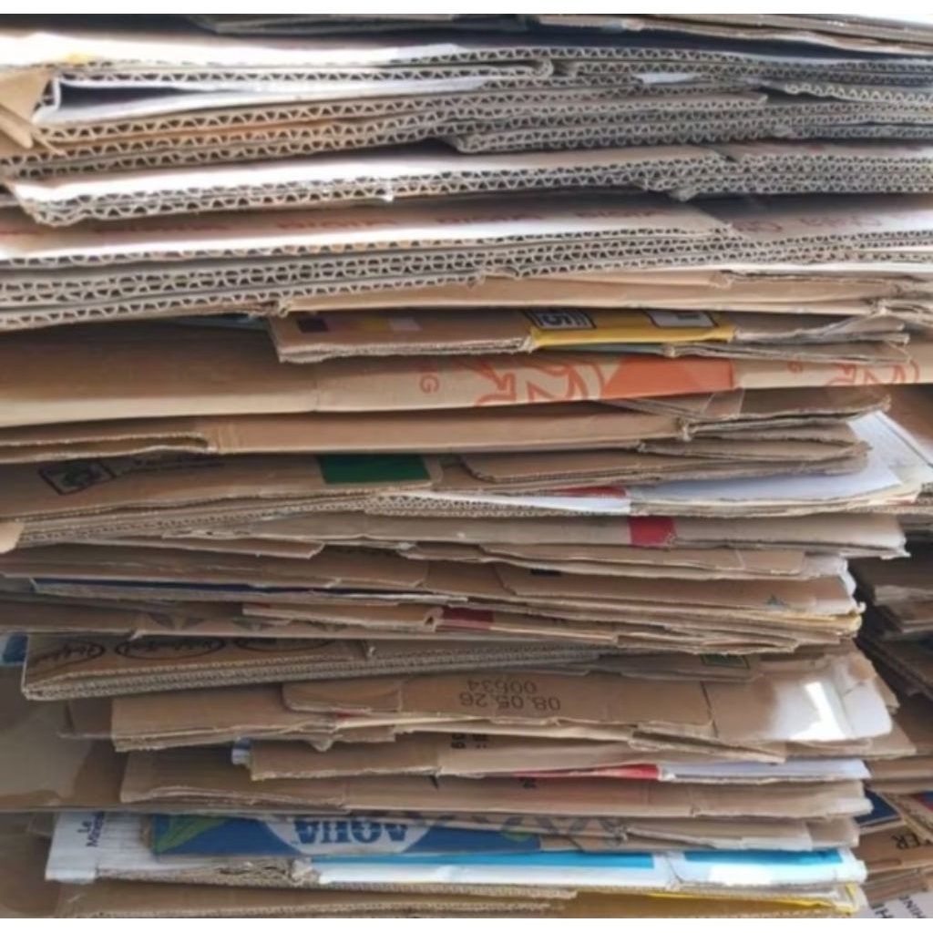 

Kardus bekas air mineral