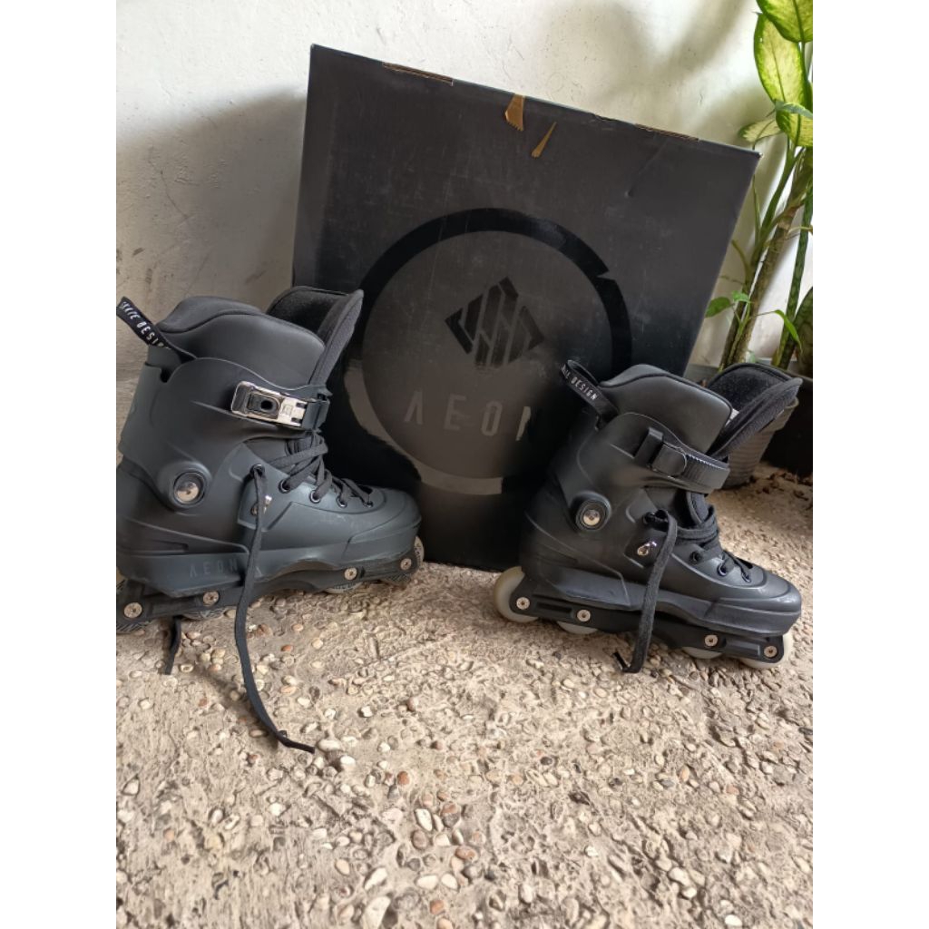 JUAL USD AEON 60MM AGGRESIVE INLINE SKATE SECOND SIZE 42