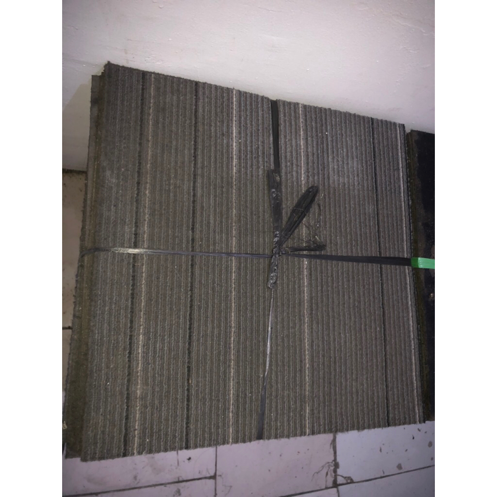 Karpet Hotel Bekas ukuran 50x50