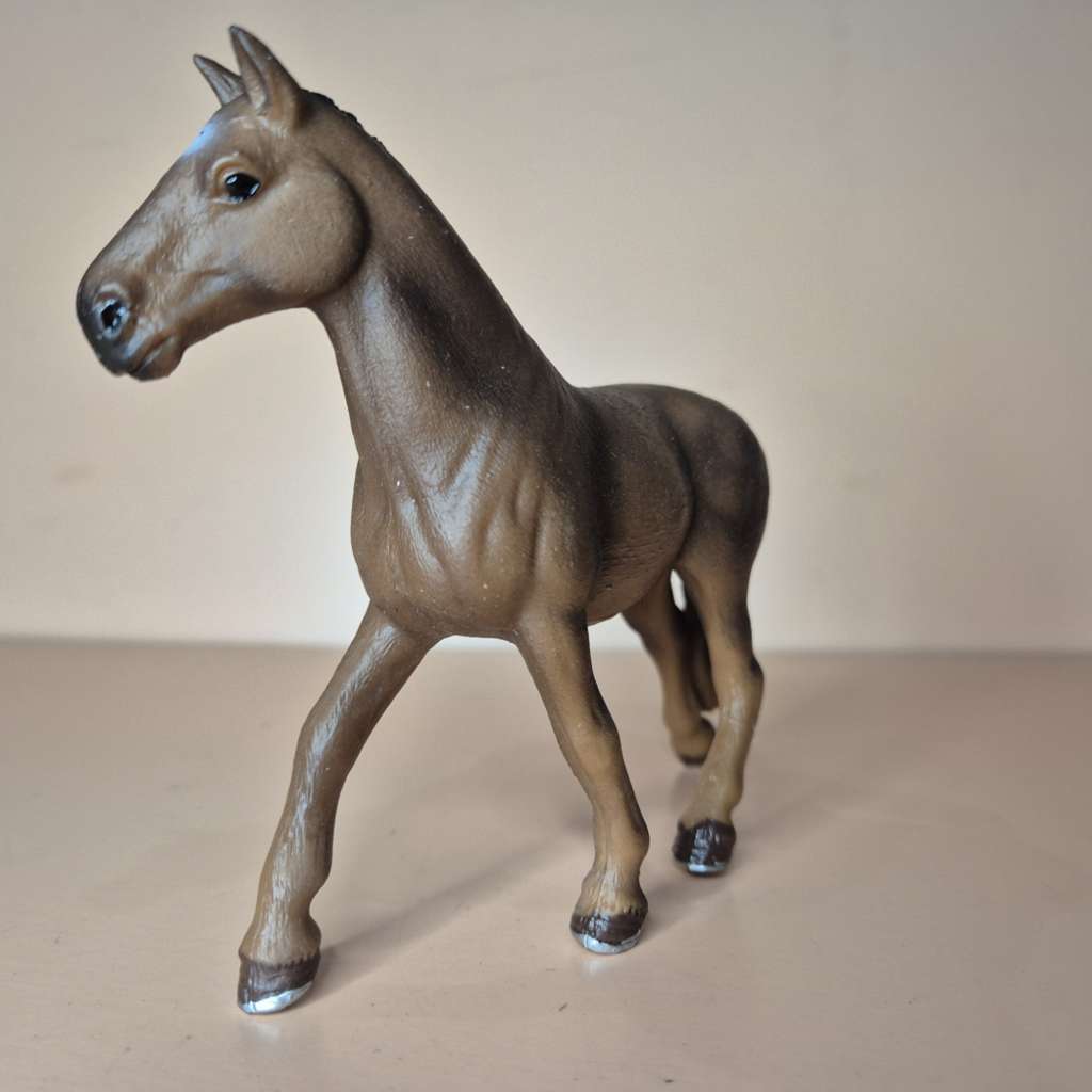 Hewan Kuda berjalan walking horse coklat PVC Miniatur Figure detail rapi mainan diorama