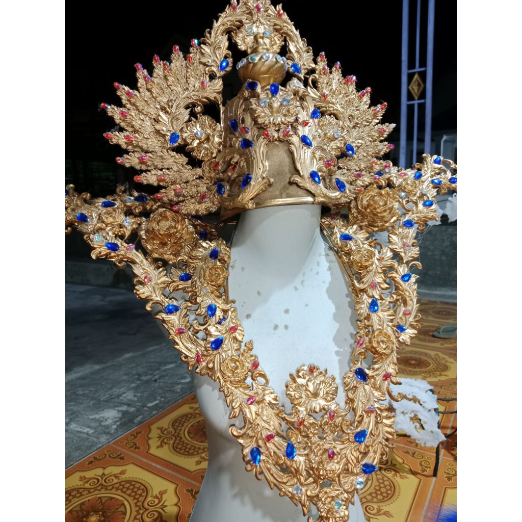 1 set mahkota pundak dan kalung anak laki-laki