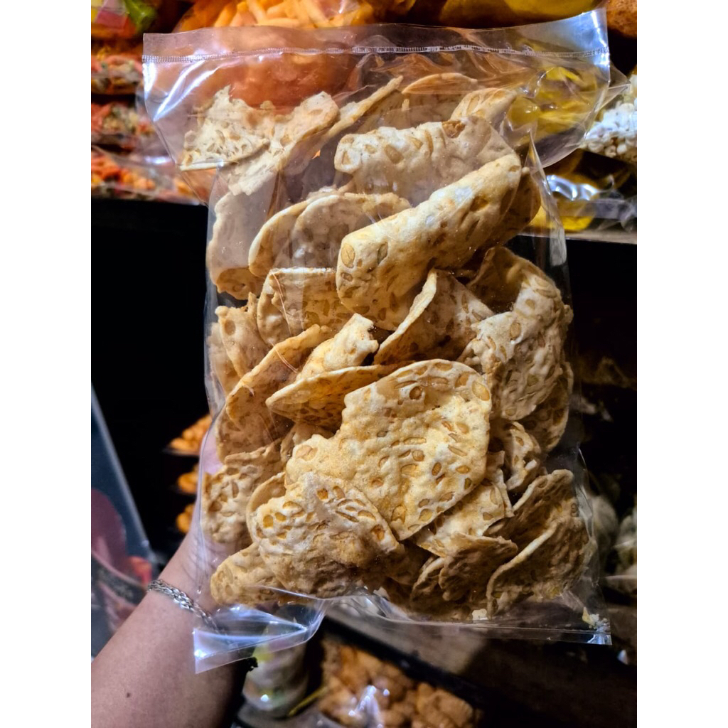 

Keripik Tempe Sagu Sutra Gurih Asin 250gr