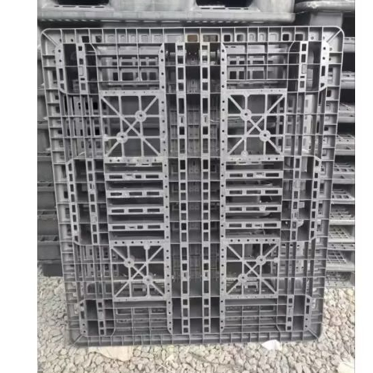 

palet plastik ukuran 130x110x15 cm model kuping