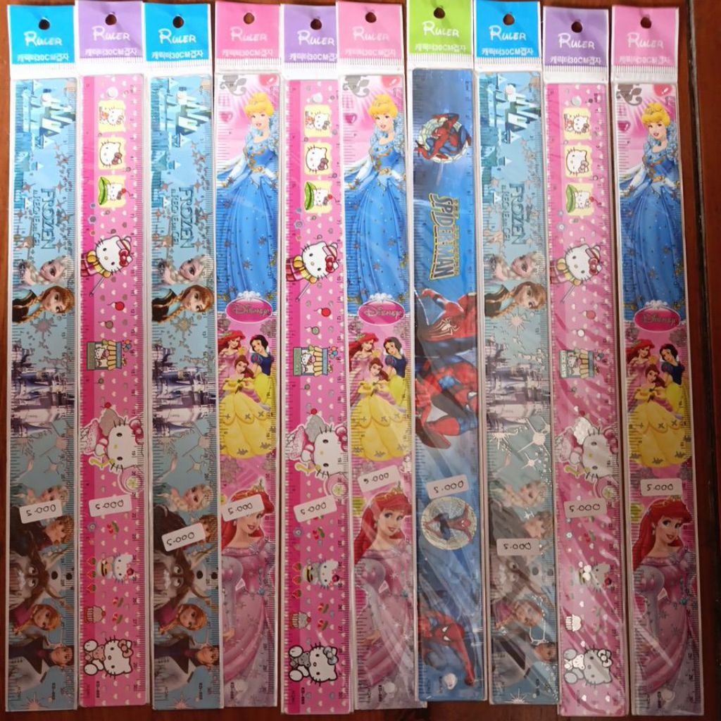 

Penggaris besi karakter anak lucu