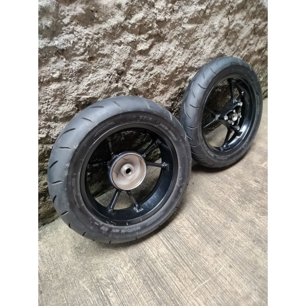 velg set ban Yamaha aerox 155 original