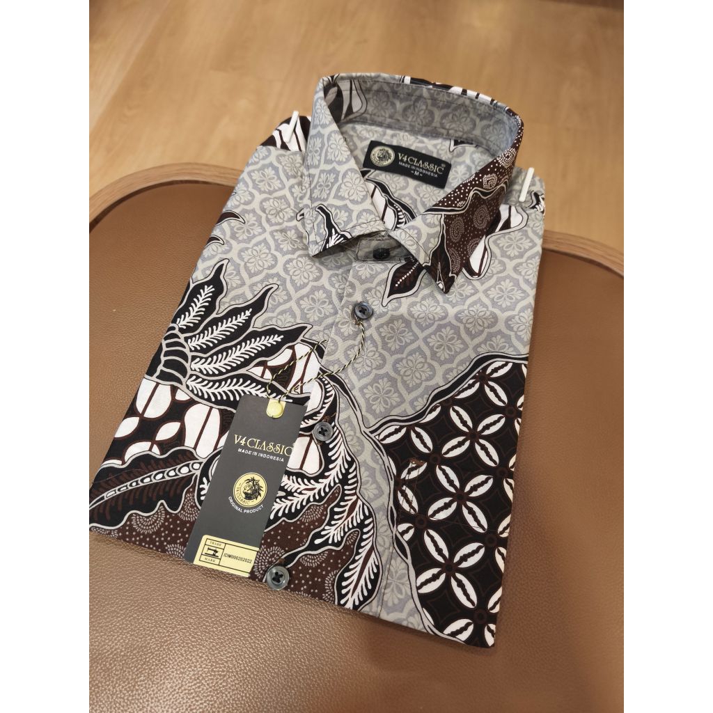 V4 Classic - Kemeja Batik Pria Lengan Pendek - M L XL - BR 245