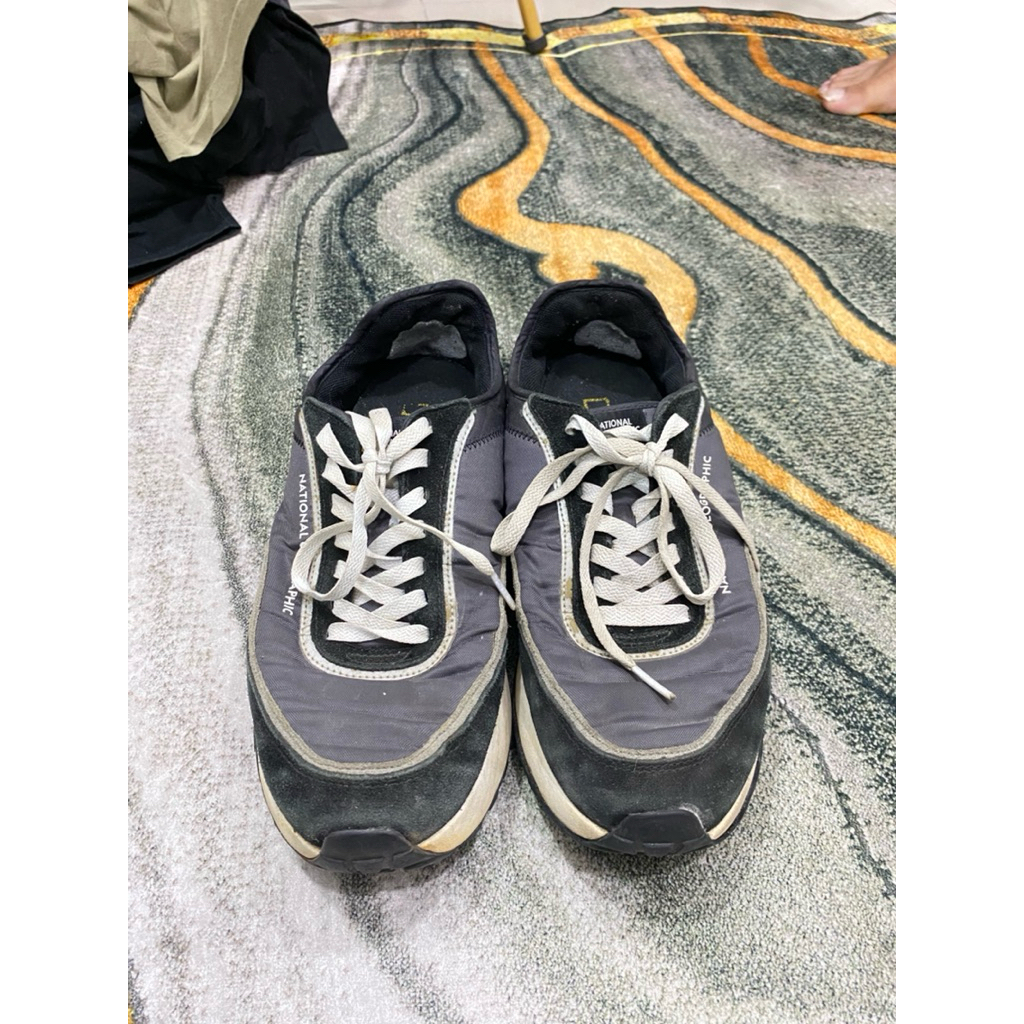 Sepatu National Geographic otten