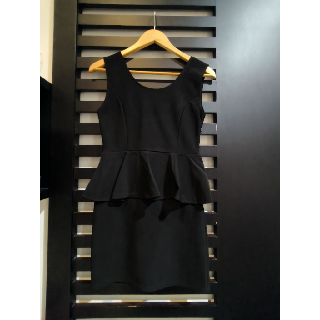 Dress pesta simpel second/ dress sexy second/ dress semi formal/ dress hitam