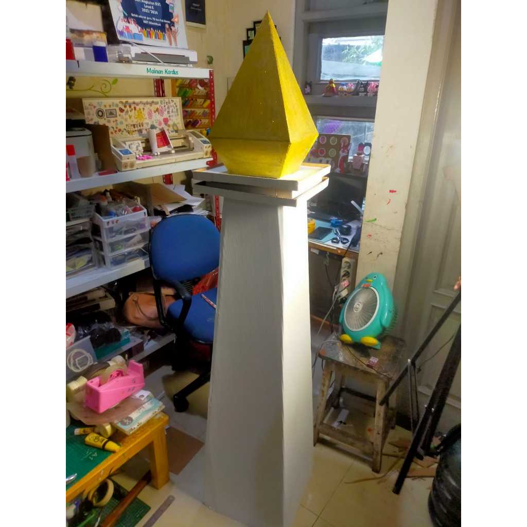 Miniatur Monas tugu emas tinggi 2 meter, full cat, kreasi DIY untuk dekorasi kantor, ruang, visual b
