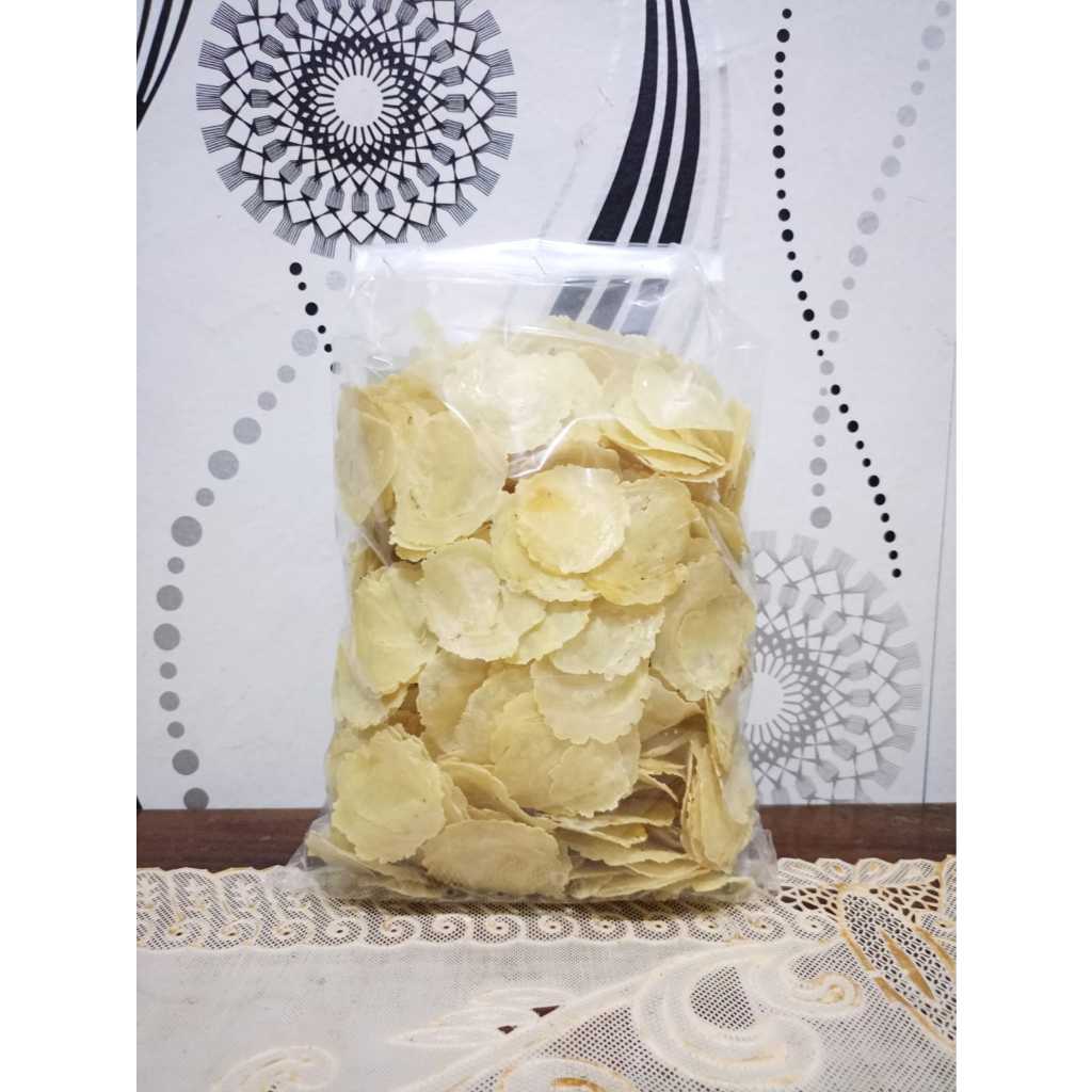 

Emping Mlinjo Asli Gurih Renyah 1kg – Cemilan Tradisional Nusantara