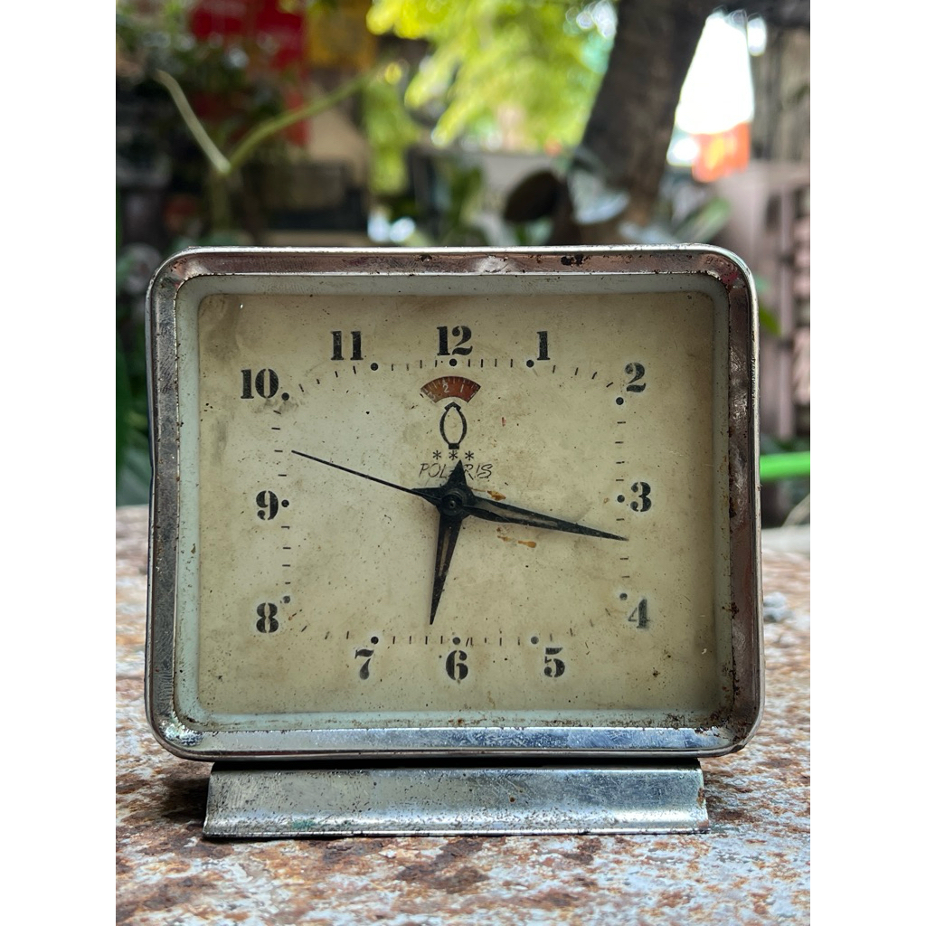 Jam Weker Vintage for Display, Polaris