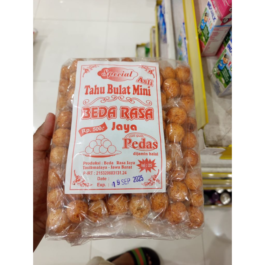 

KRUPUK TAHU BULAT MINI RASA PEDAS GURIH ISI 25 PCS