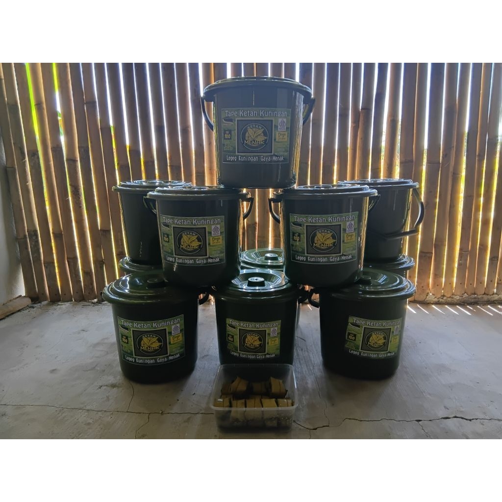 

tape ketan kuningan MENAK isi JUMBO 100 pcs ember