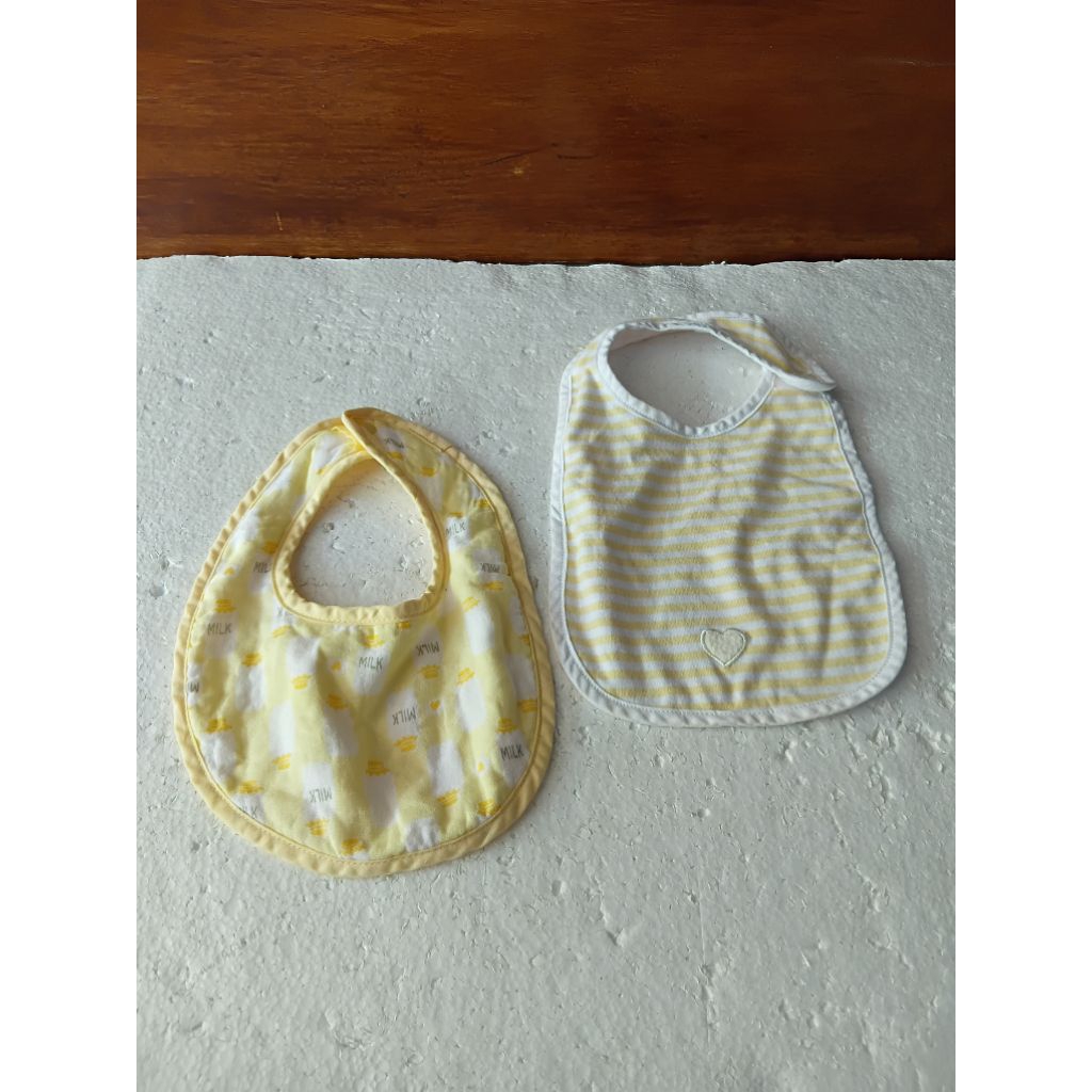 slabber preloved celemek bayi bib bayi slabber bayi mainan preloved softbook preloved