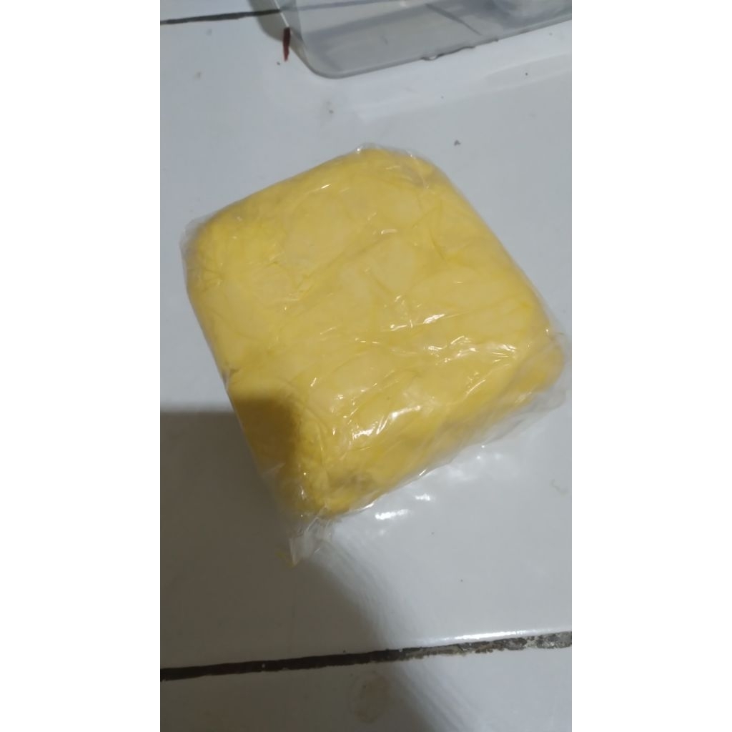 

AMANDA Margarin kuning repack 1kg