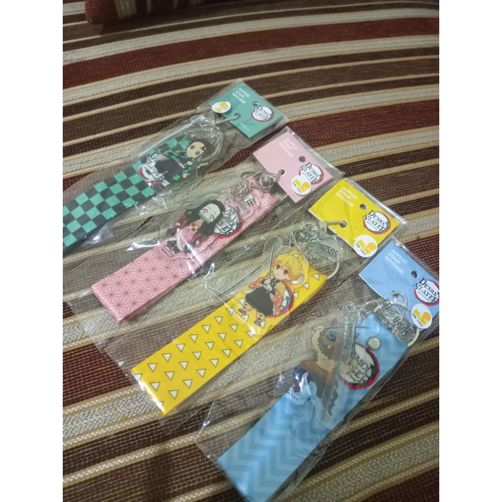 Tom Sushi x Demon Slayer keychain [baca desk]