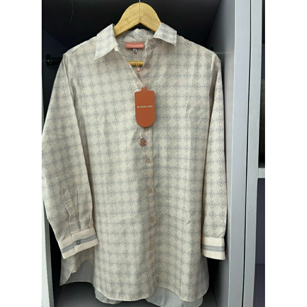 Naima shirt by RiaMiranda NEW size M ivory