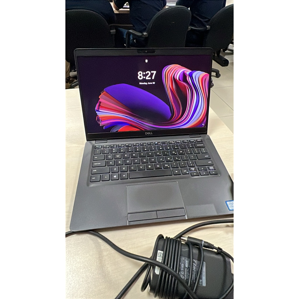 Dell Latitude 5300 gen8 layar touch screen