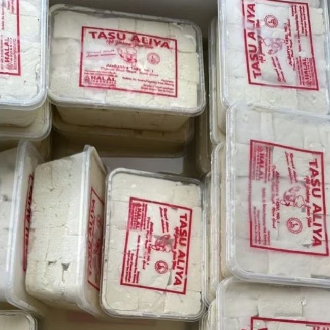 

Tahu Susu Aliya Asal Jombang 1 Box