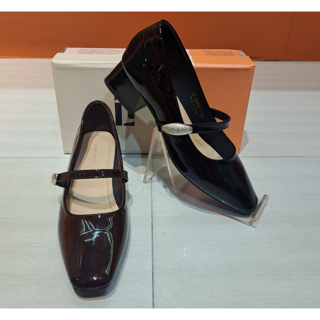 Sepatu wanita LAWRENSIA