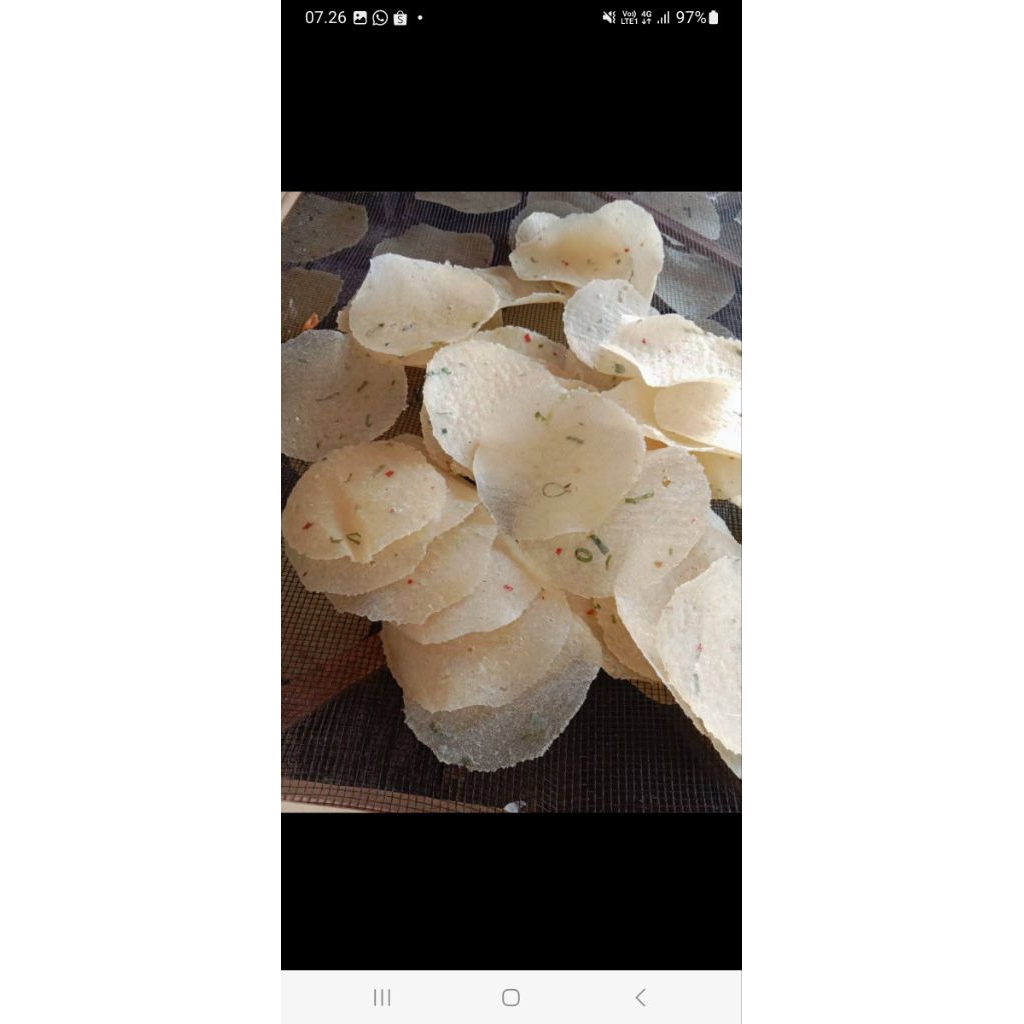 

kerupuk opak enye singkong mentah