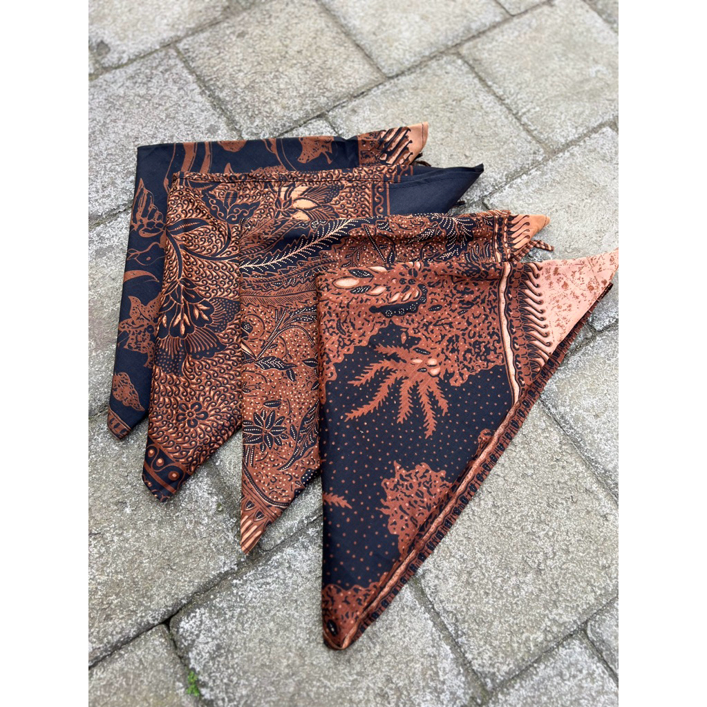 UDENG BATIK PRINT SEGI TIGA