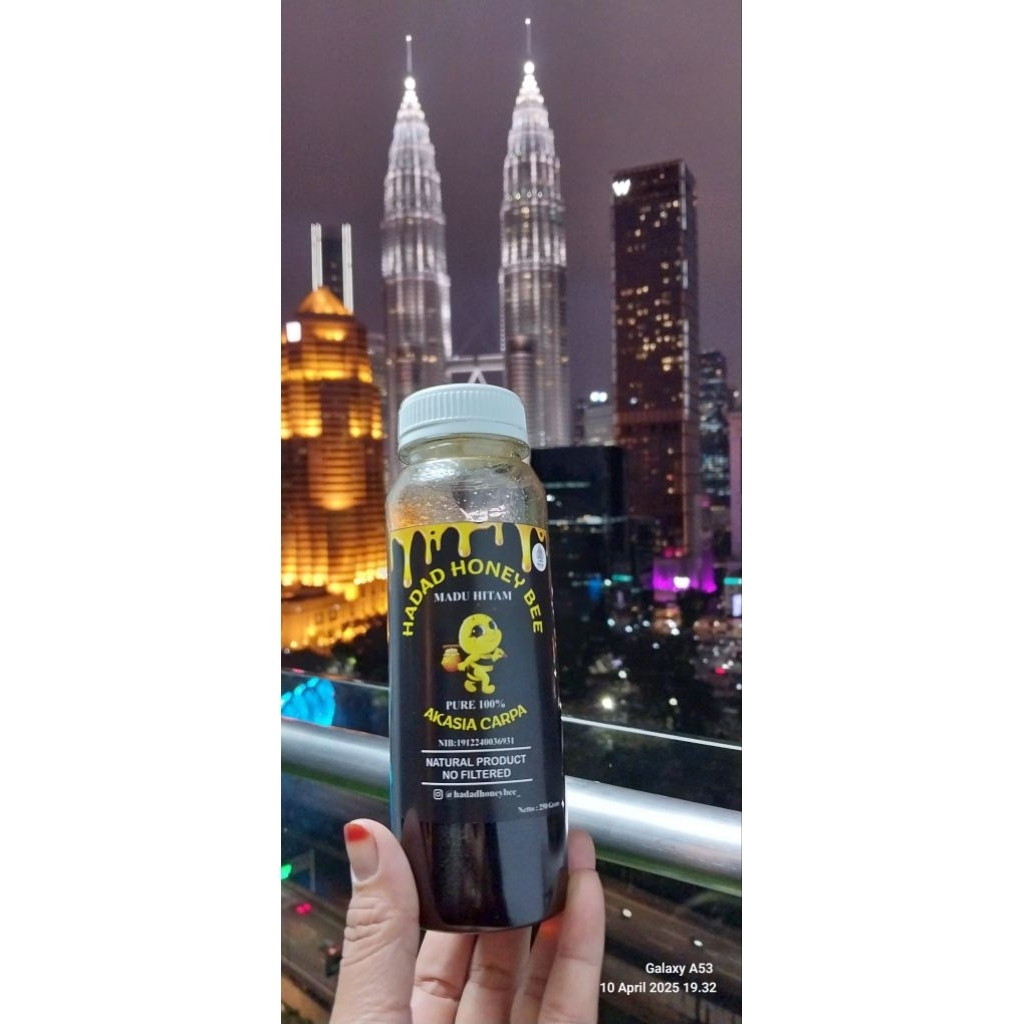 

Madu Hitam Hutan Akasia Carpa Kemasan 250 ml