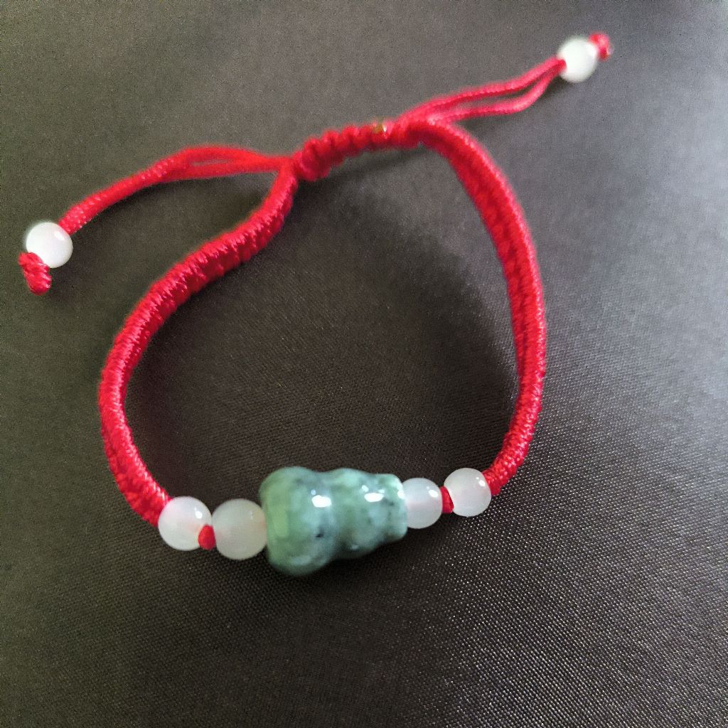 Gelang Tali merah Giok