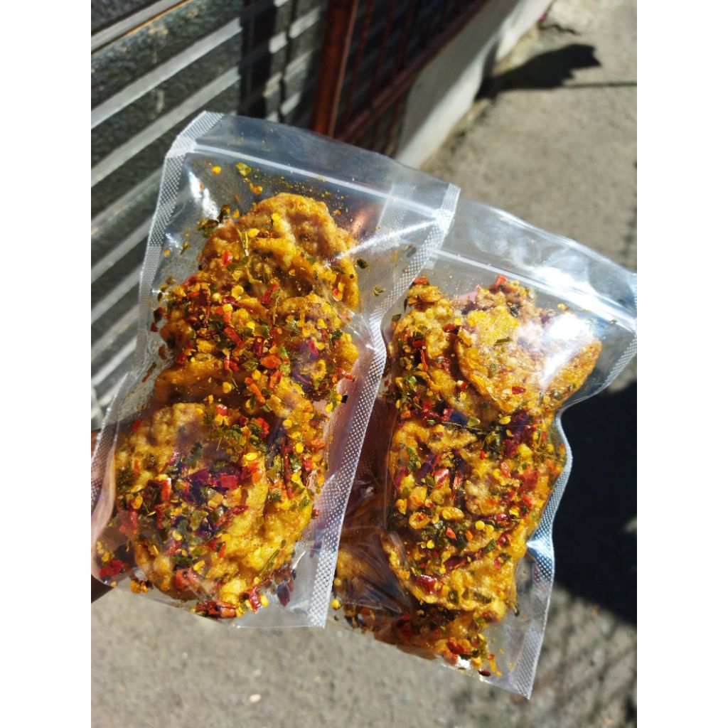 

KERIPIK TEMPE/TEMPE KRISPI/TEMPE PEDAS DAUN JERUK/TEMPE GORENG