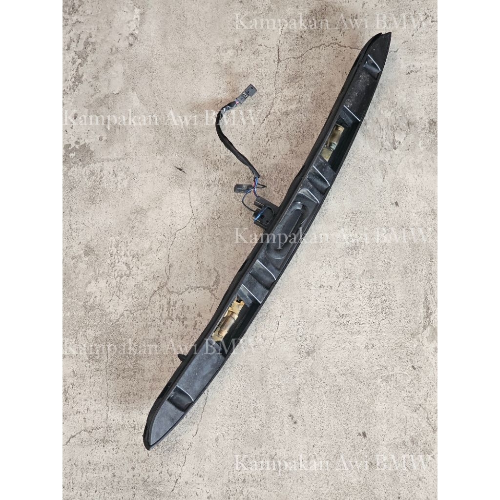 Handle Bagasi Trunk Lid Bagasi BMW E46