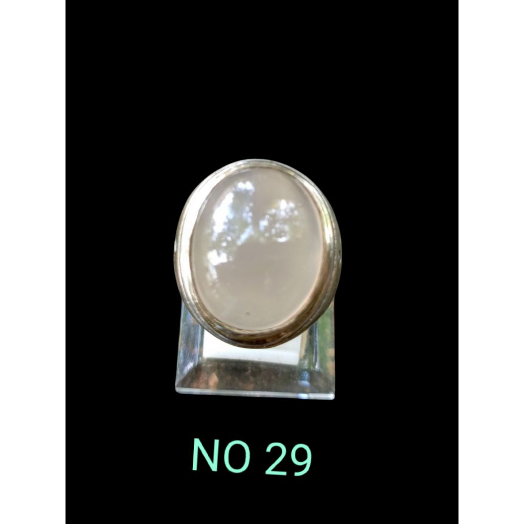 Batu Akik Pendulangan Cempaka, putih cream