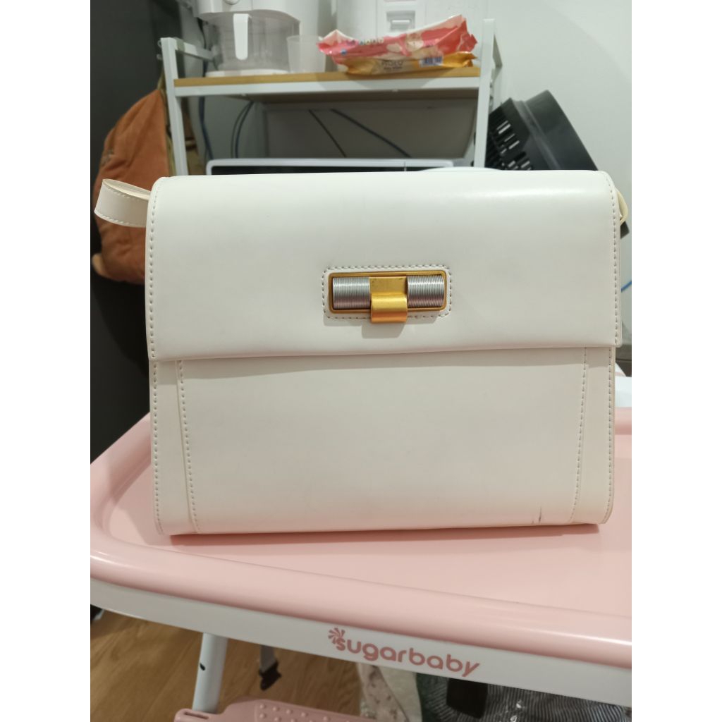 Preloved Pribadi Tas Pedro original 1000% tas bag bahu putih