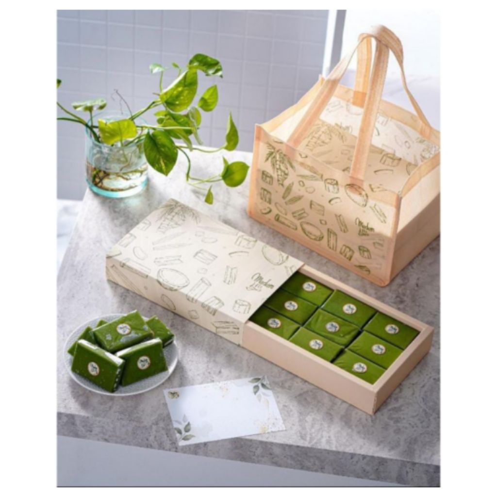 

18 Pcs Hampers Kue Pepe Madam Liu / Kue Lapis / Ulang Tahun / Hantaran / Arisan / Happy Birthday / Souvenir / Hadiah / Kado / Kue Pepe Madam Liu