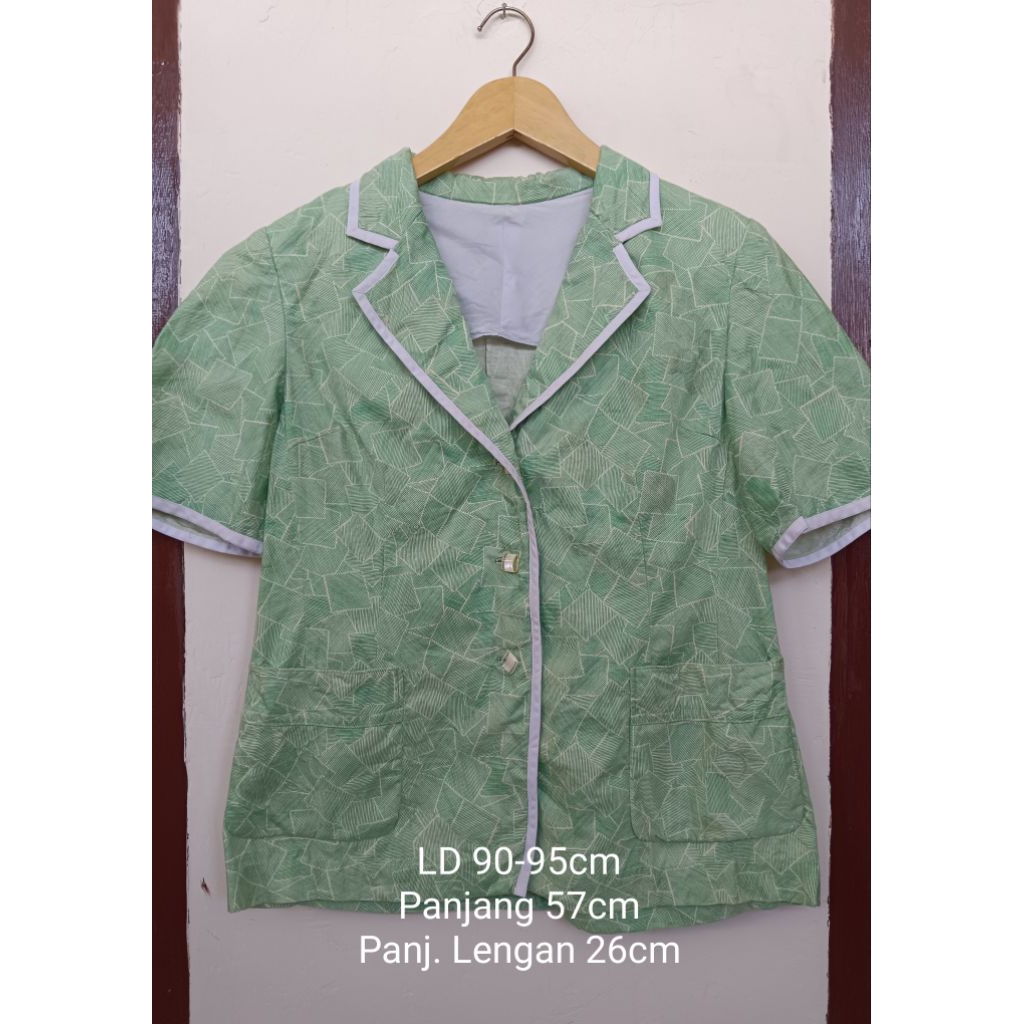Preloved Blazer Hijau Motif