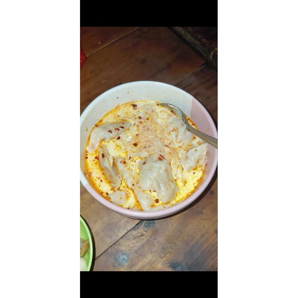

PANGSIT AYAM KUAH CREAMY KEJU