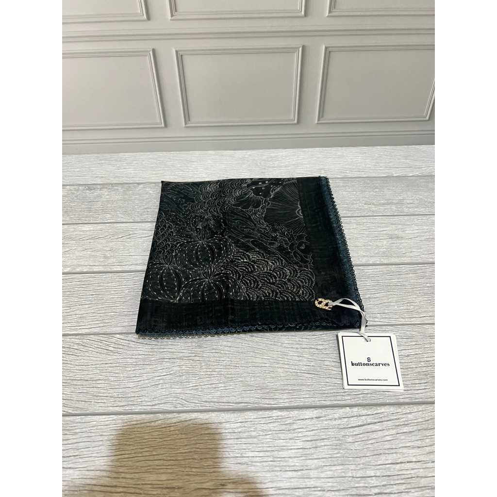 Bora bora buttonscarves black